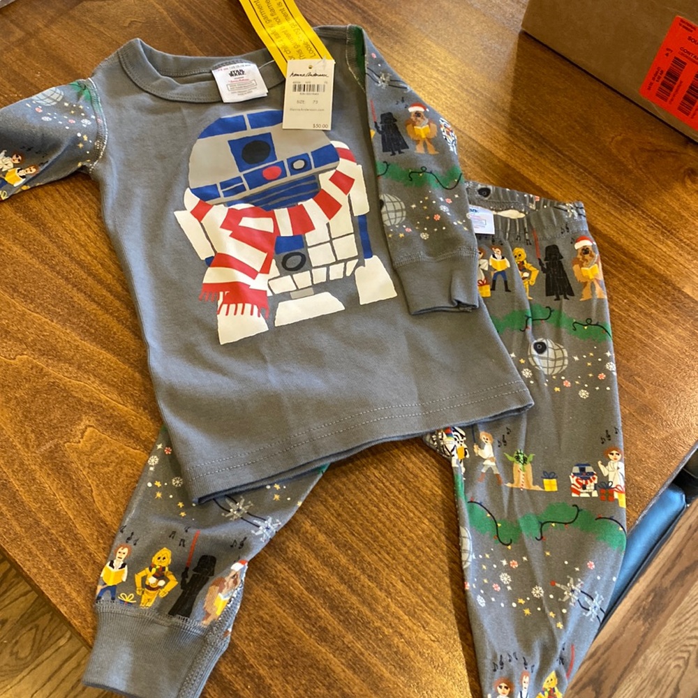 Brand Nee Hanna Anderson Star Wars pajamas for baby (12-18 months)